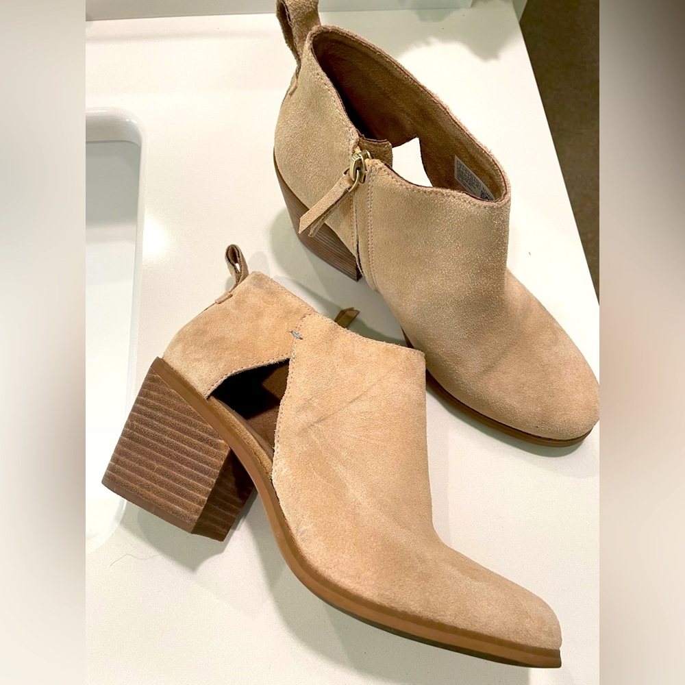 Tan Tom’s Booties